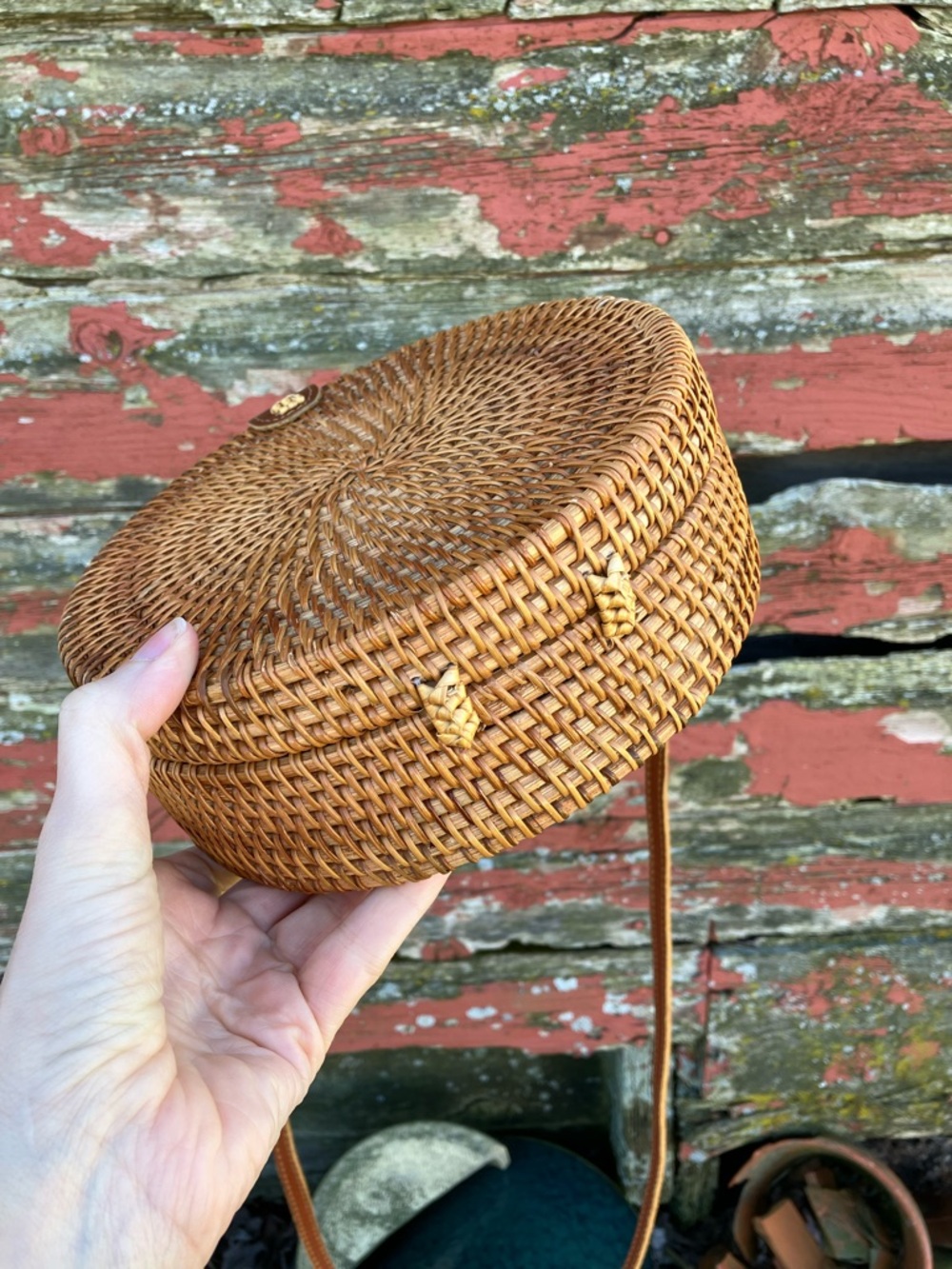 Anthropologie Summer Woven Round Rattan Crossbody Bag w/ Leather Straps - Picture 10 of 14